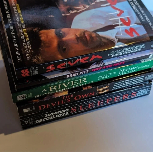 Lot of 5 Brad Pitt Books- Movie Tie-In- Seven- Sleepers- A River Runs Through It - Picture 2 of 16